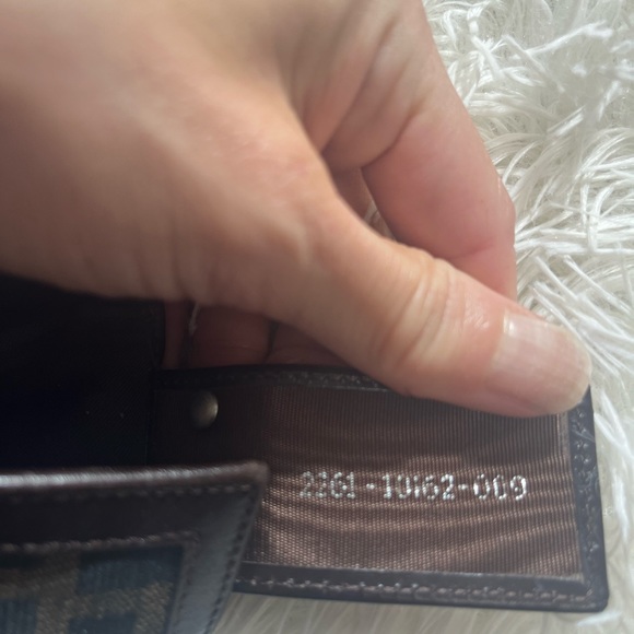 Fendi Zucca monogram Key Case - Picture 9 of 13